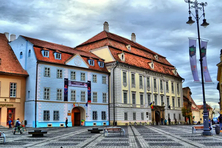 Sibiu – Sighișoara – Transfăgărășan – Curtea de Argeș