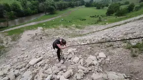 Coborâre pe coardă pe panta de la Trebujeni